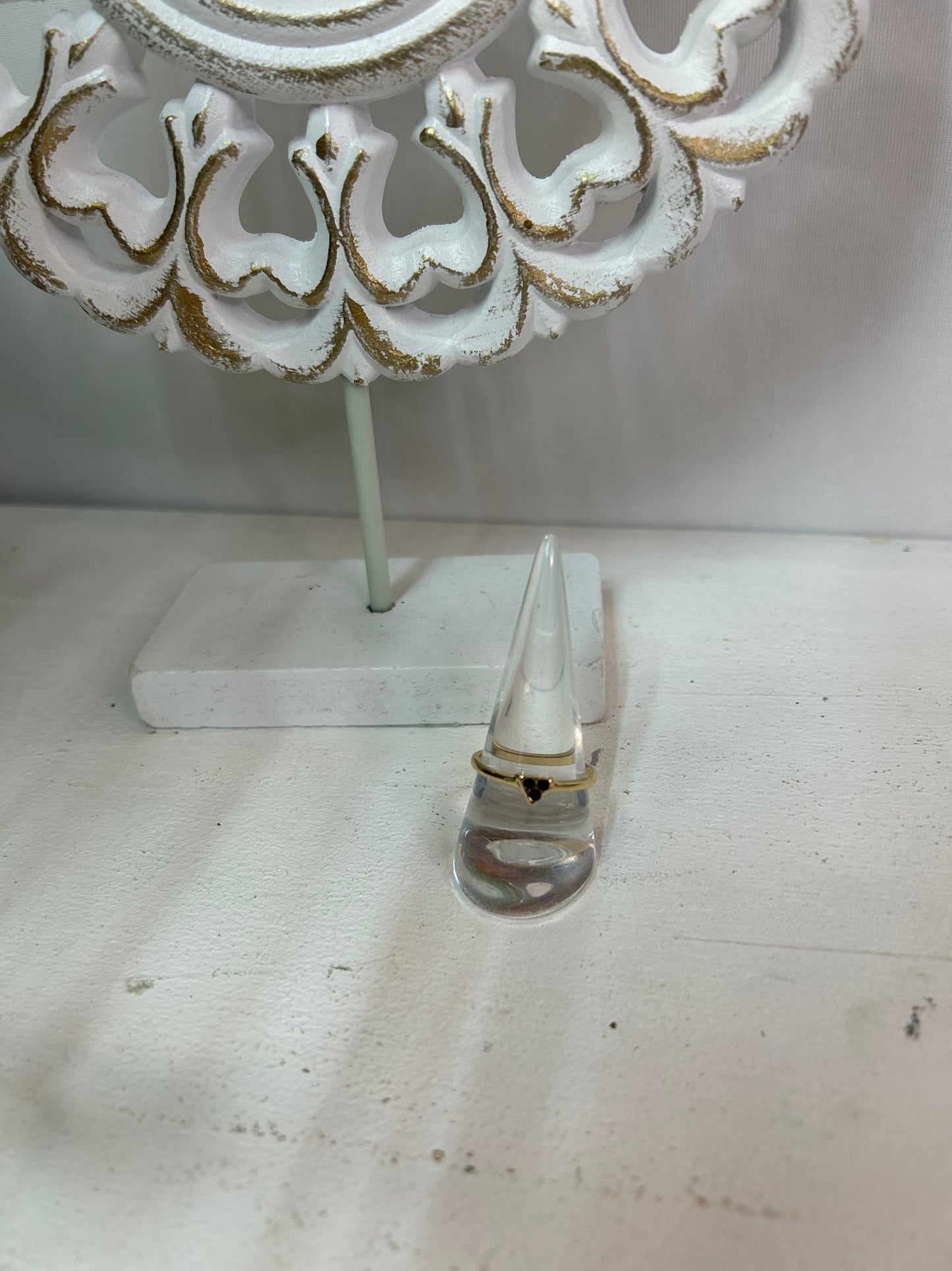 Modeschmuck Ring mit schwarzen Details - Ringgröße 59
