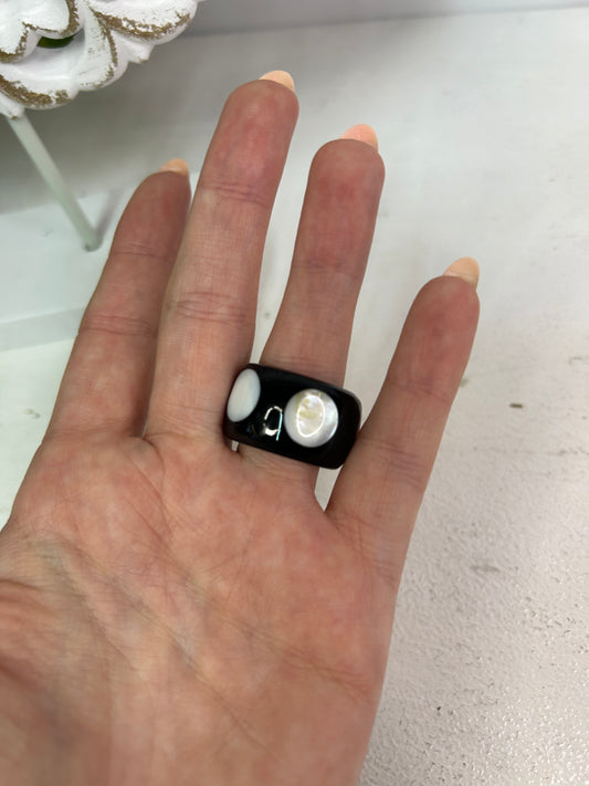 Außergewöhlicher Ring - Ringgröße 59 - Schmuck