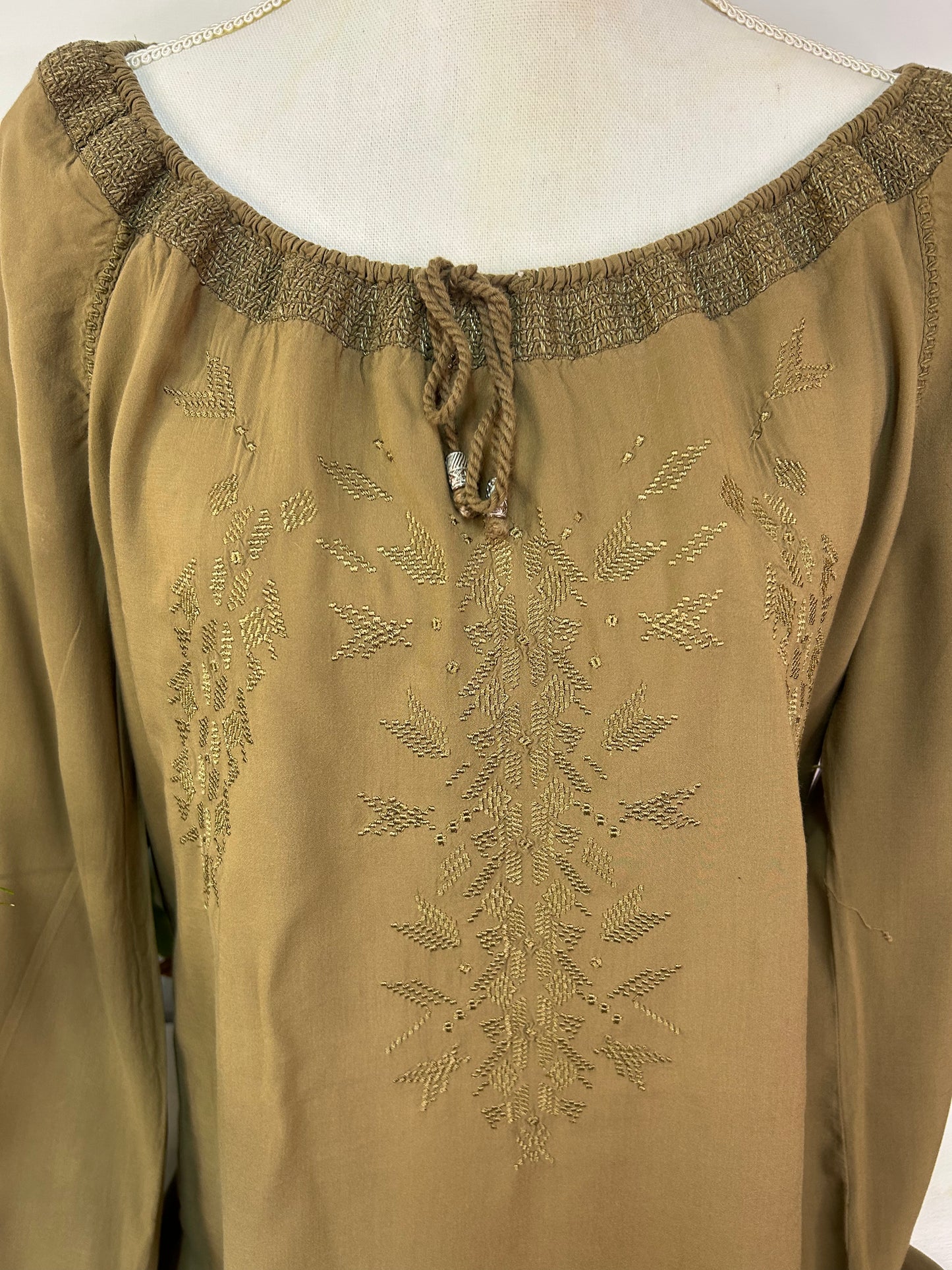 Langarm Bluse mit Stickerei - Esprit - Gr. M / L