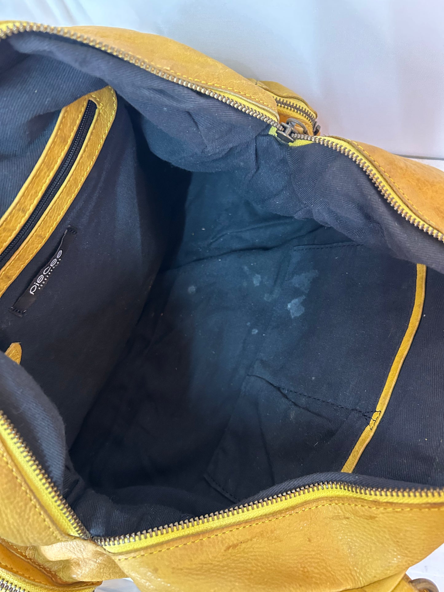 Tolle gelbe Echtleder Handtasche