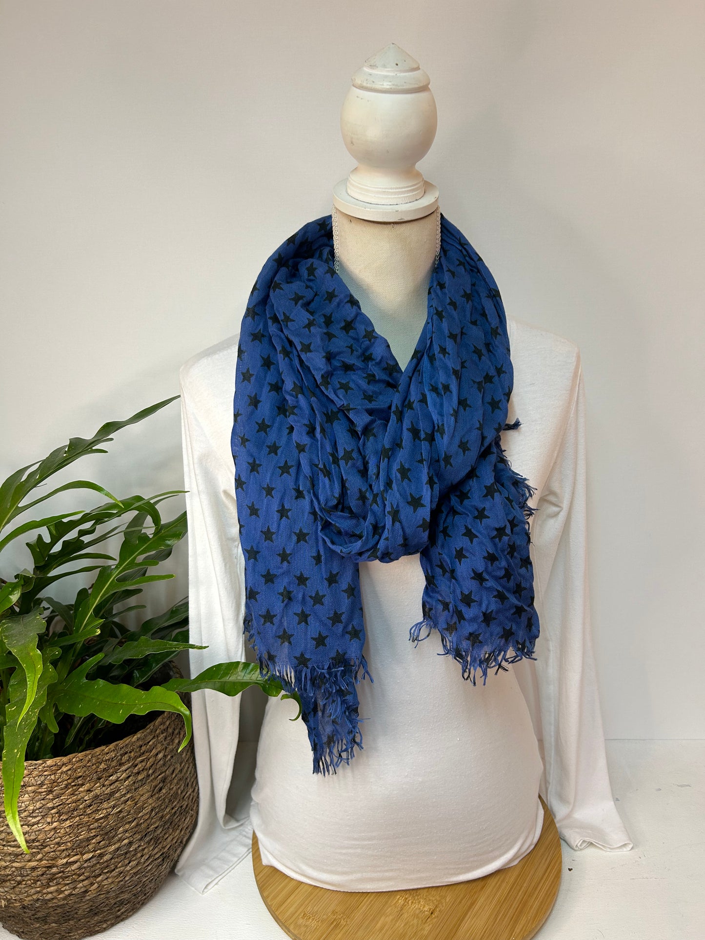 Weiches Tuch Sterne Blau / Schwarz - VALUE - 100% Viskose