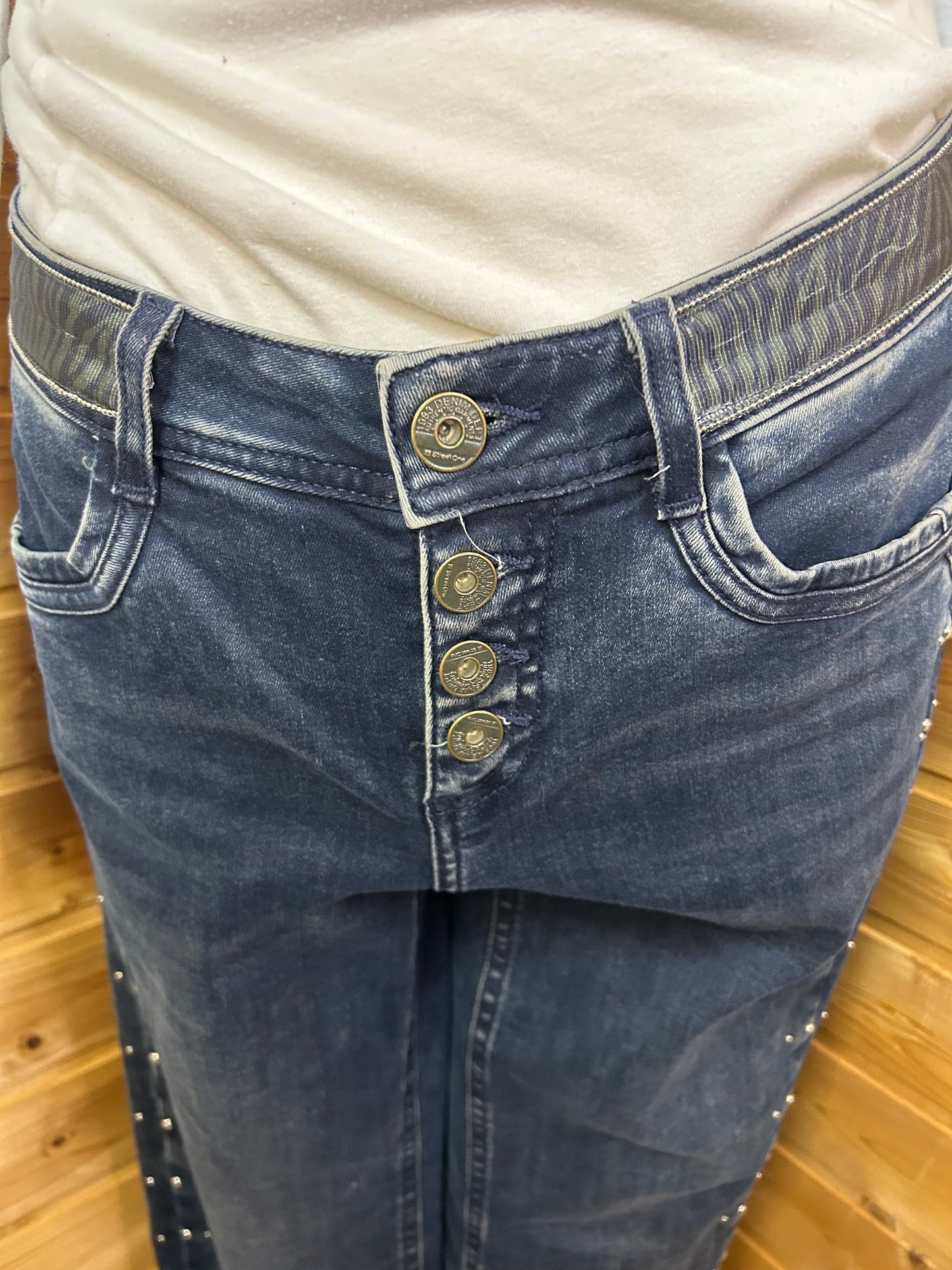 Jeans mit Nieten & Knopfleiste - Street One - Gr. M / 38