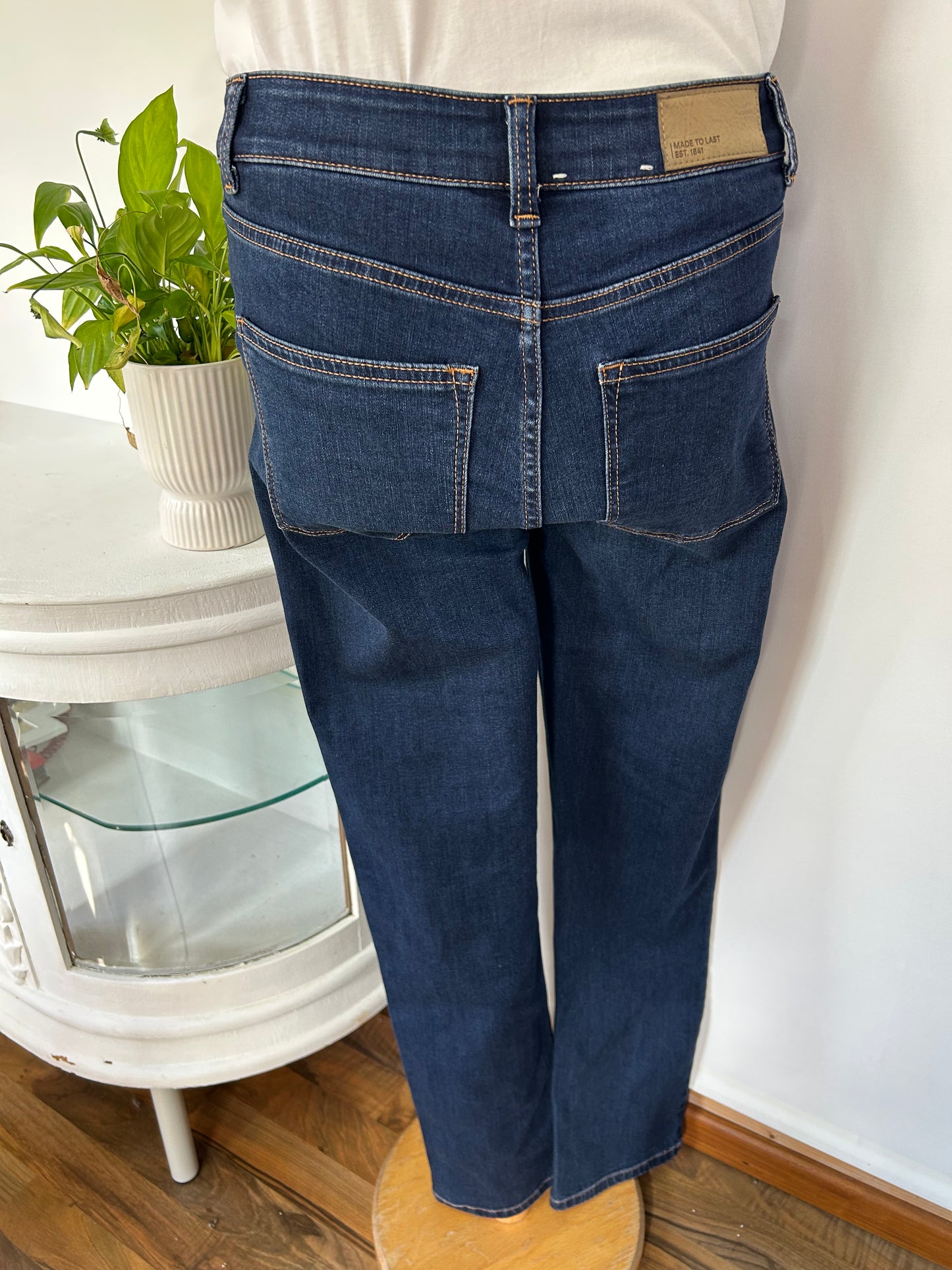 Straight Leg Jeans - C&A - Gr. M
