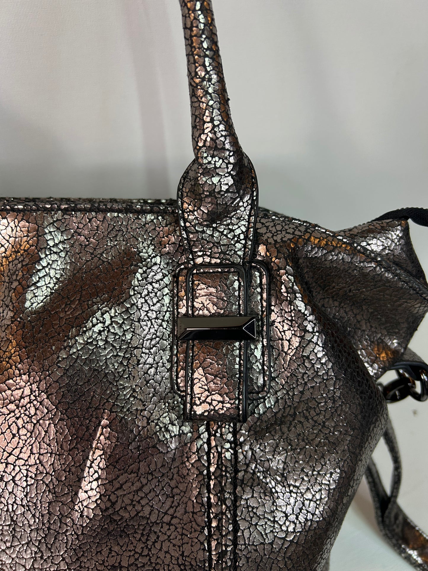 Schillernde Handtasche groß - Gabor