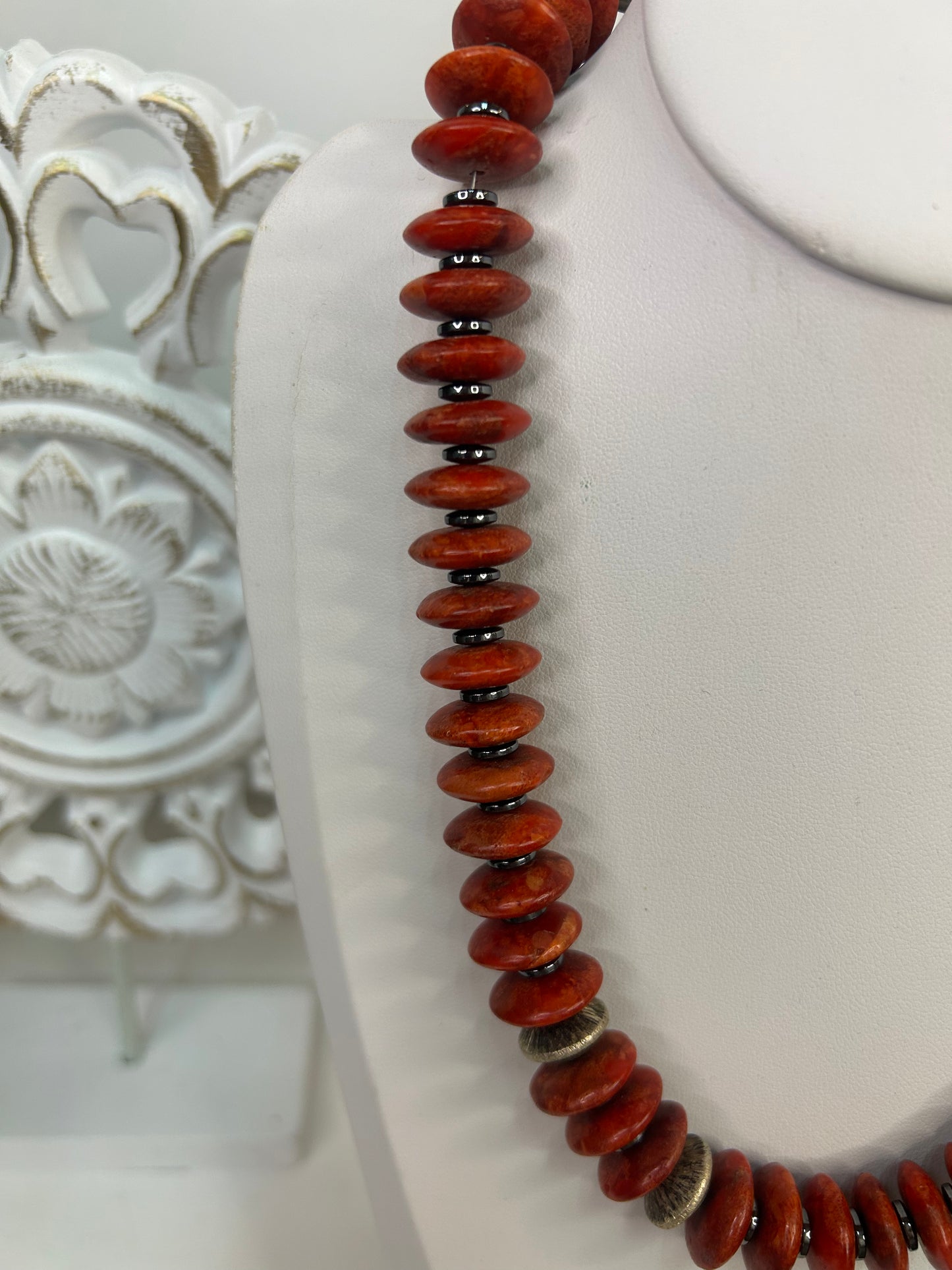 Handgemachtes Koralle & Hematyt Collier - Unikat - Schmuck