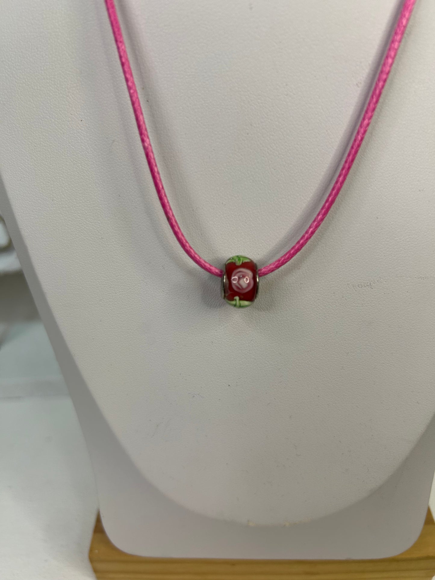 Süße Kette mit Echtsilber Rosen Anhänger - Handgemacht - Schmuck