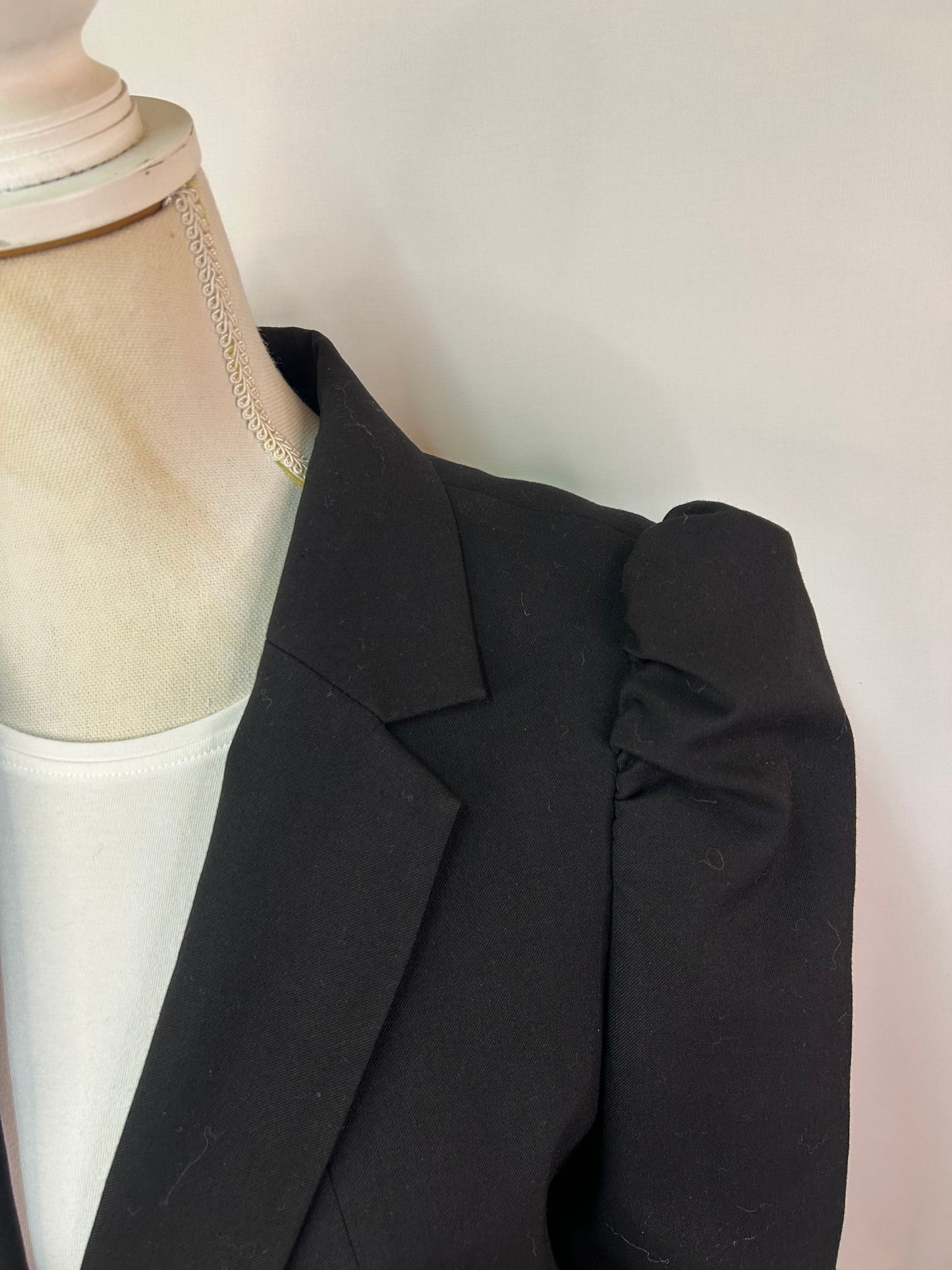 Schicker Blazer mit Puffärmeln - H&M - Gr. M