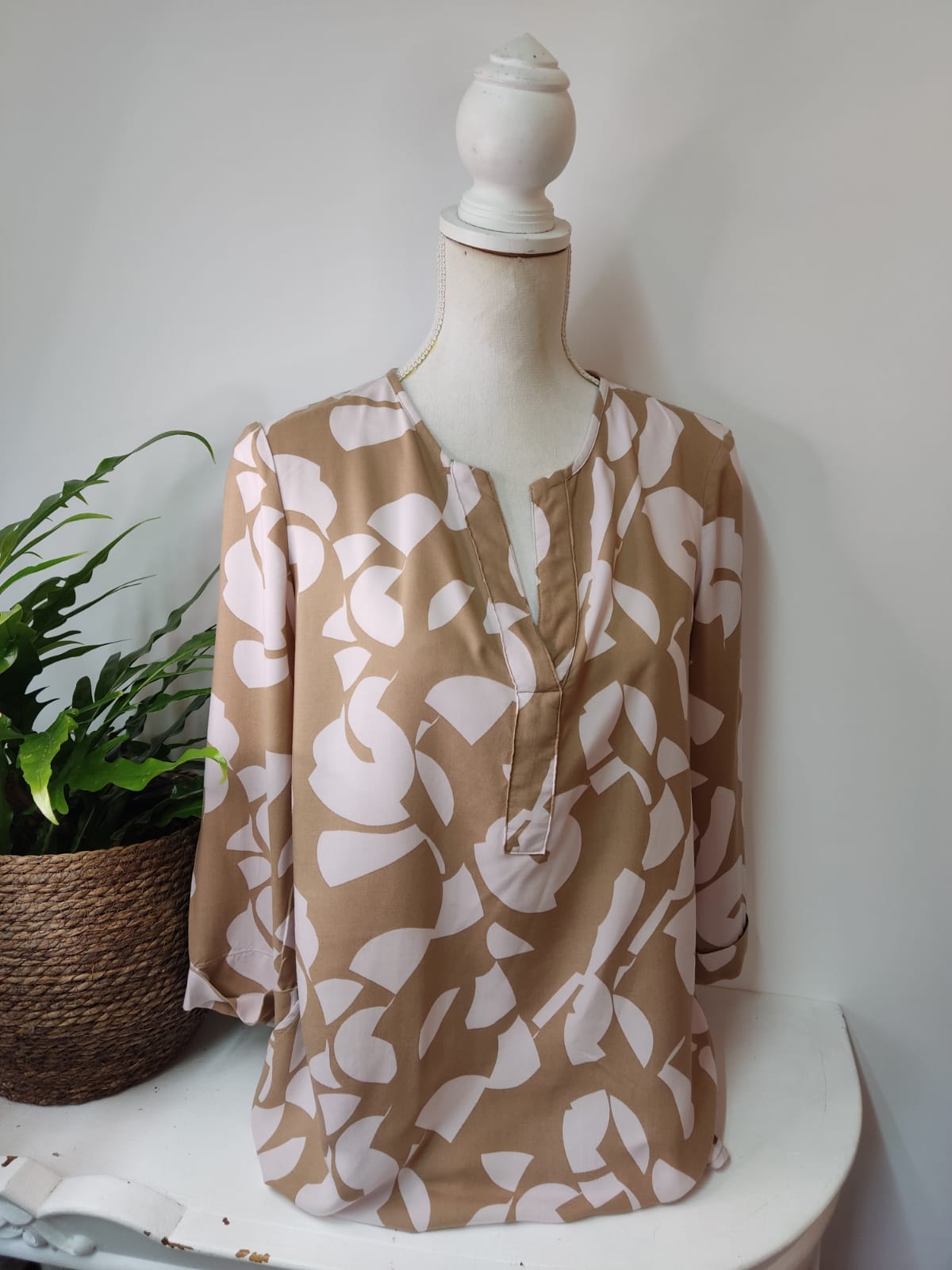 Schicke Bluse mit Muster - Gr. 44