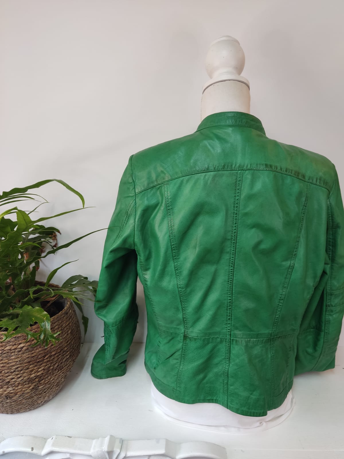 Intensiv grüne Lederjacke MANGUUN - Gr. 40