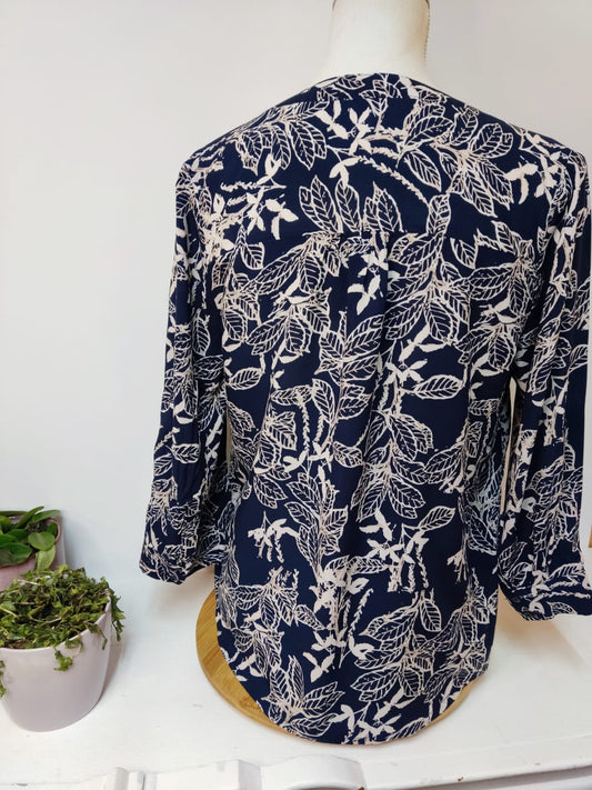 Leichte florale Bluse - NKD - Gr. M