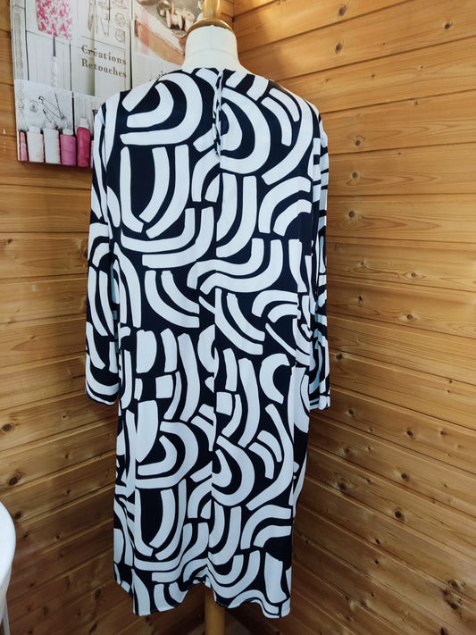 Stilvolles Kleid - OUI - Gr. 44