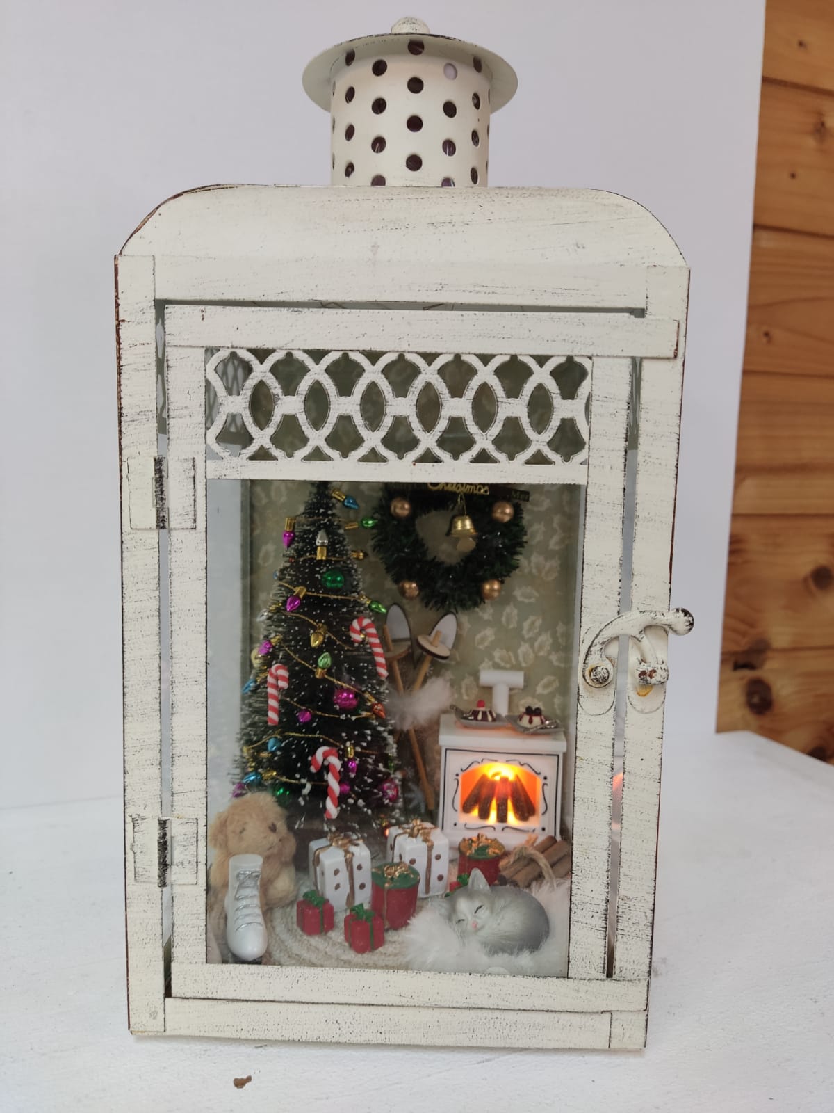 Zum Verlieben! Puppenzimmer mit Kamin