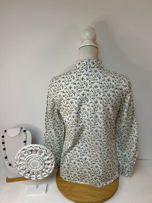 Leichte Damen-Bluse mit zartem Blumenmuster & klassischem Hemdkragen - Hammerschmid - Gr. S / 36