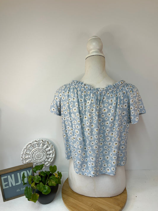 Hellblaue Carmenbluse mit zartem Blumenmuster - C&A - Gr. XS /34