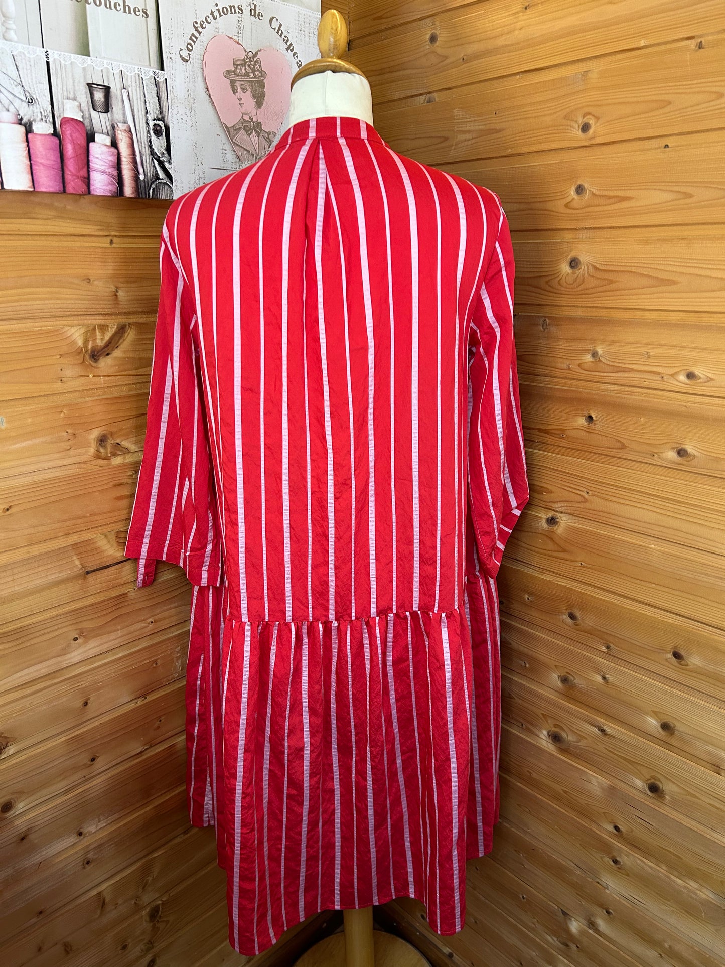 Rotes, locker geschnittenes Damenkleid mit weißen Streifen - darling harbour - Gr. S / 36