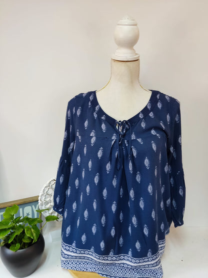 Bluse mit tollem Muster - ESPRIT- Gr. 38