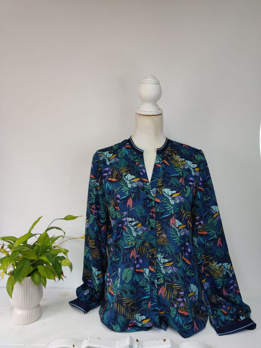 Bluse im Dschungeldesign- Gr. L