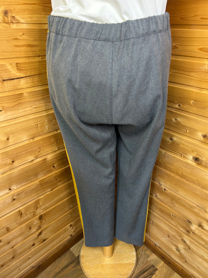 Schicke Stoffhose mit gelben Streifen - Gr. M