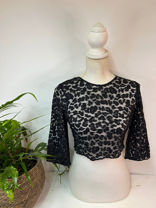 Crop Spitzen Sweatshirt - Zara Basic - Gr. XS