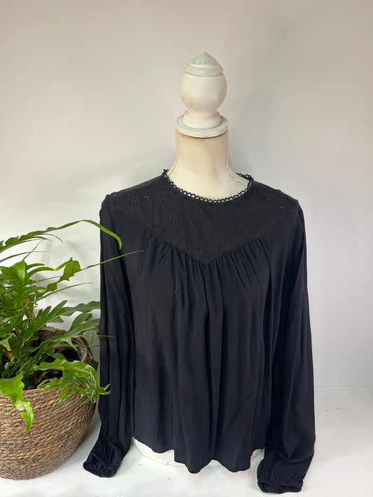 Bluse mit Stickereien - JDY - Gr. M / L