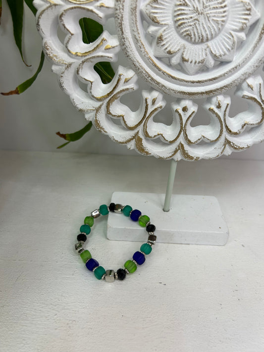 Handgemachtes Perlenarmband ohne Verschluss - Unikat - Schmuck
