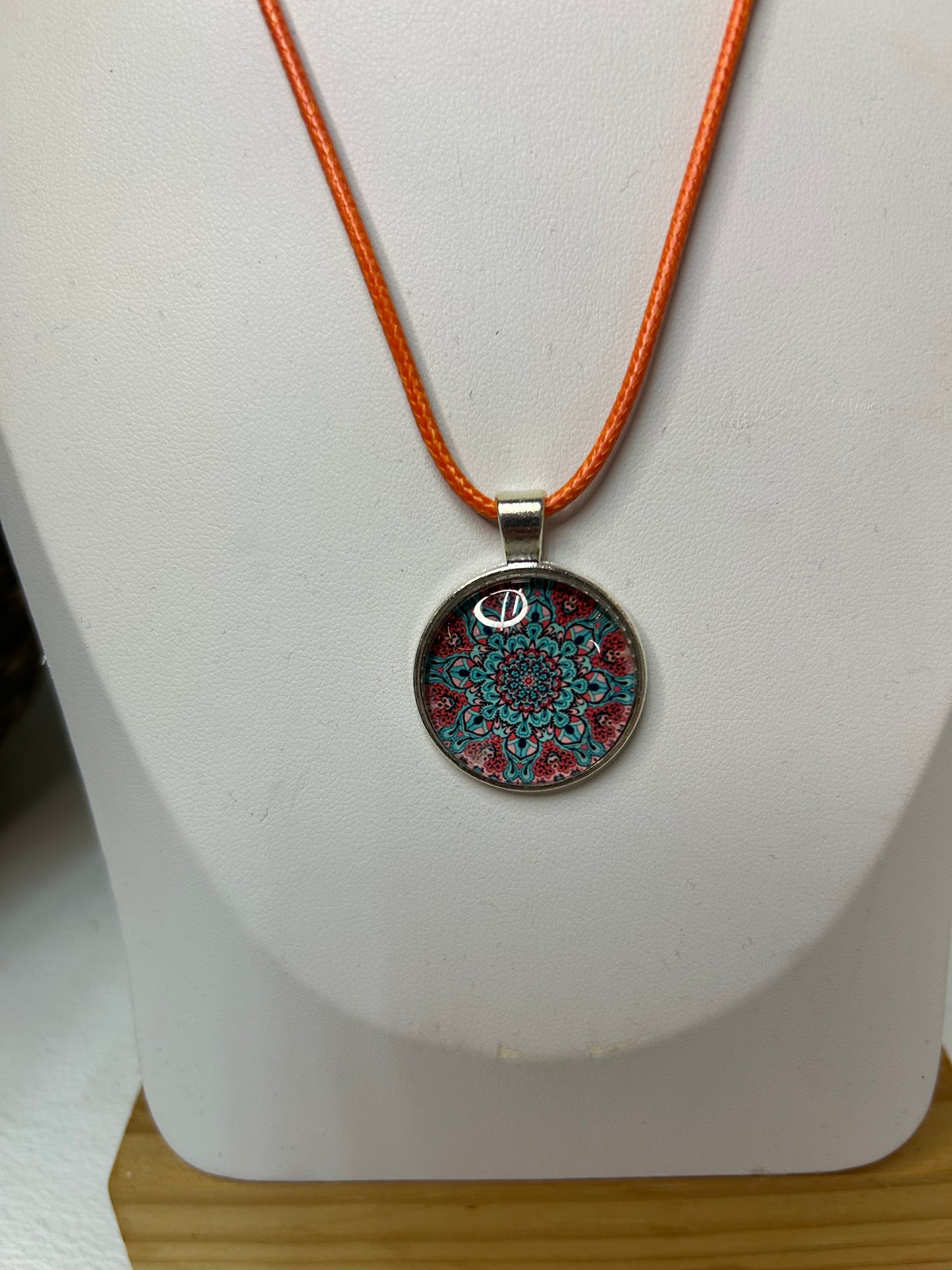 Handgemachte Cabochon Kette Mandala - Schmuck