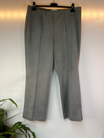 Weiche Stoffhose mit kleinem Schlitz - PFEFFINGER - Gr. XXL / 44