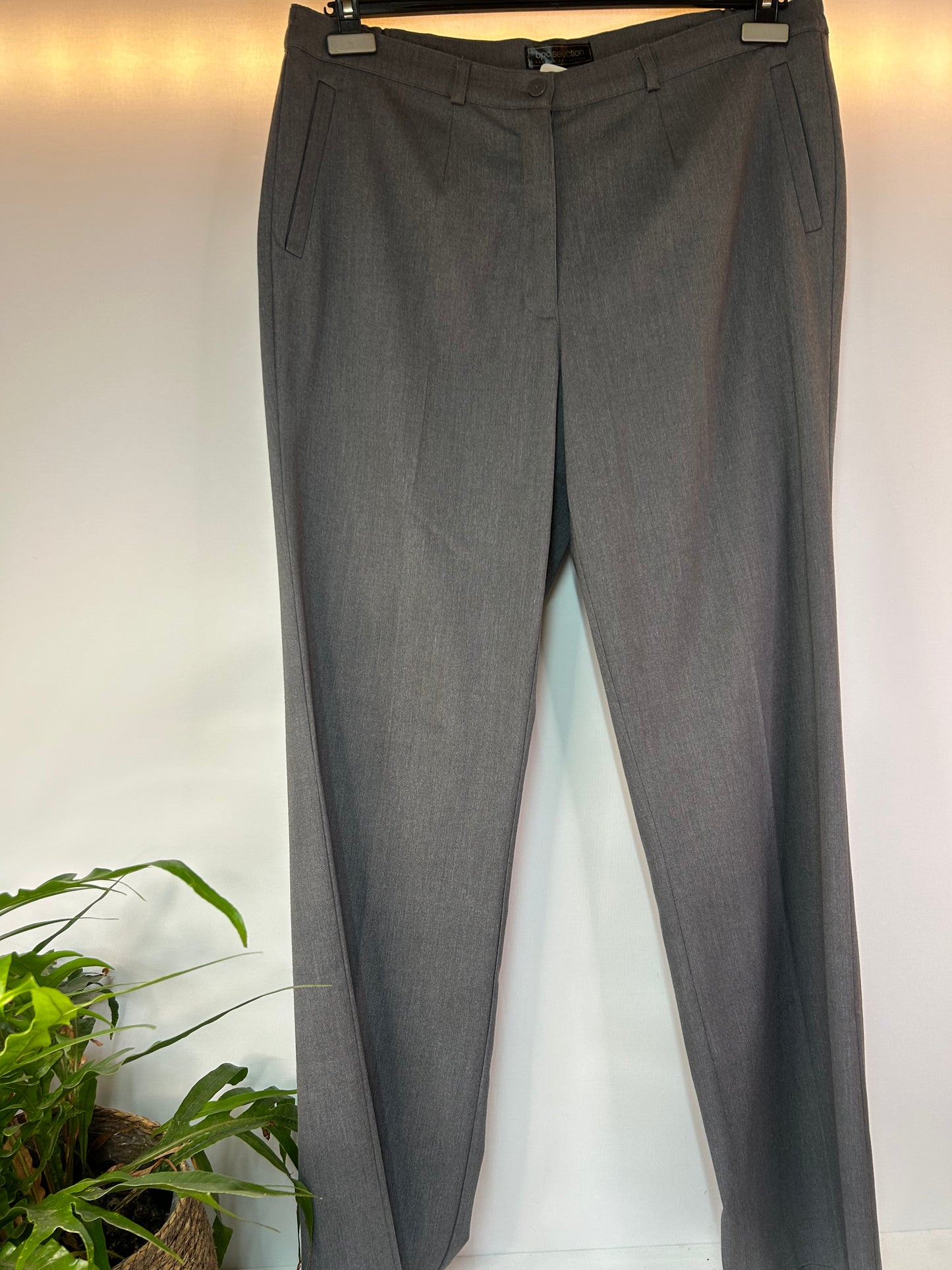 Graue Anzugshose / Stoffhose - Bonprix Collection - Gr. XXXL / 46