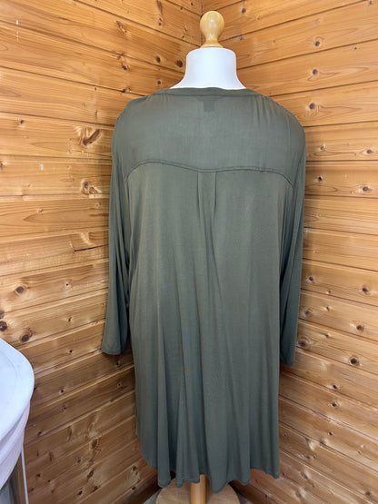 Unifarbene Longbluse für den Herbst - H&M - Gr. 5XL / 50