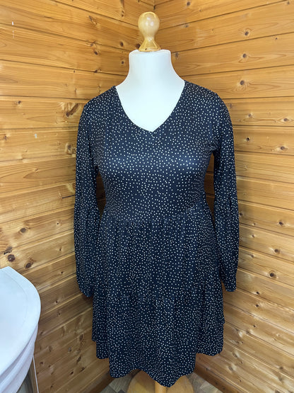Süßes dehnbares Kleid gepunktet - Kojooin - Gr. XXXL / 46