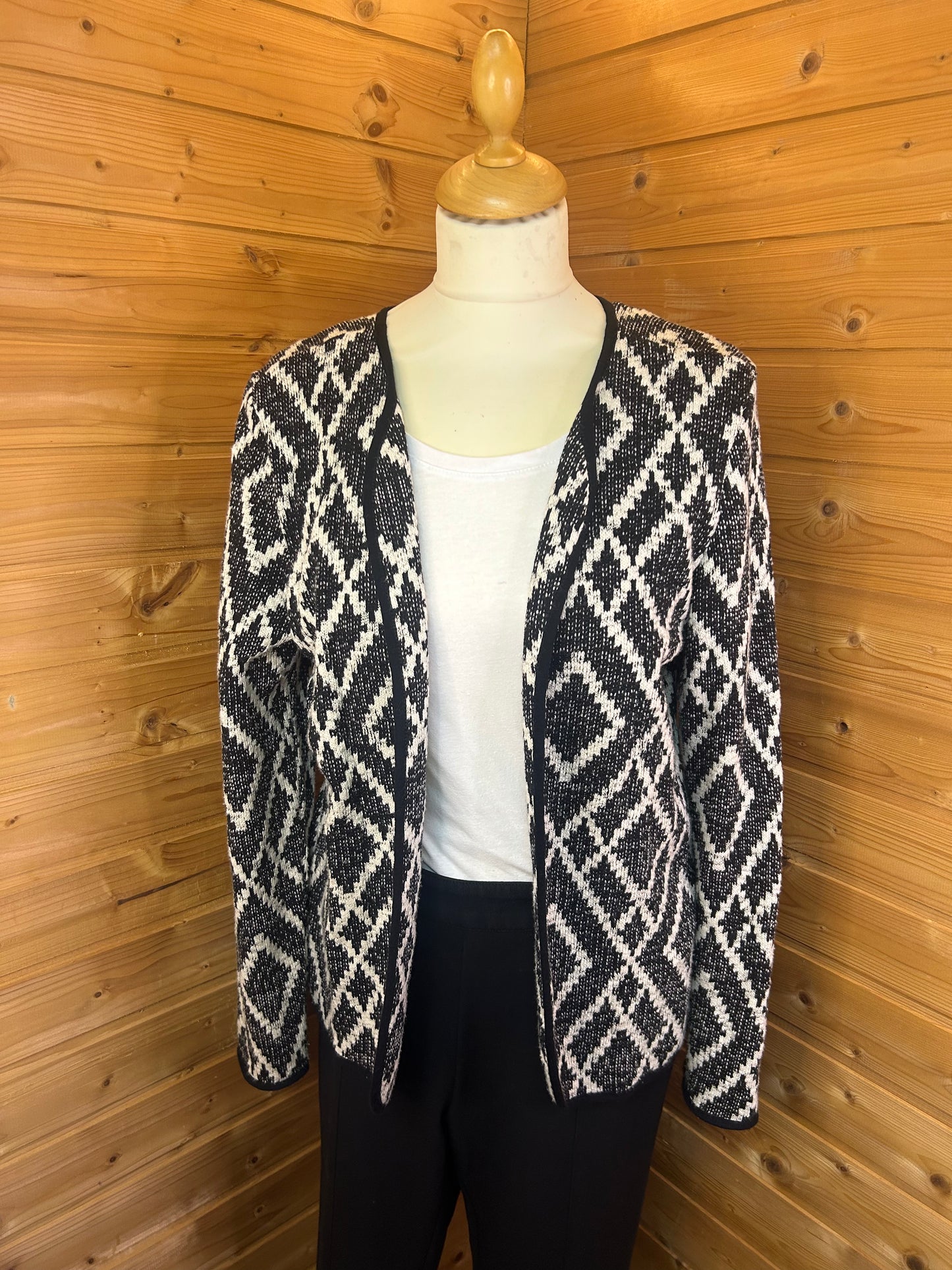 Geometrischer Cardigan / Strickjacke Schwarz / Beige - ONLY - Gr. L / 40
