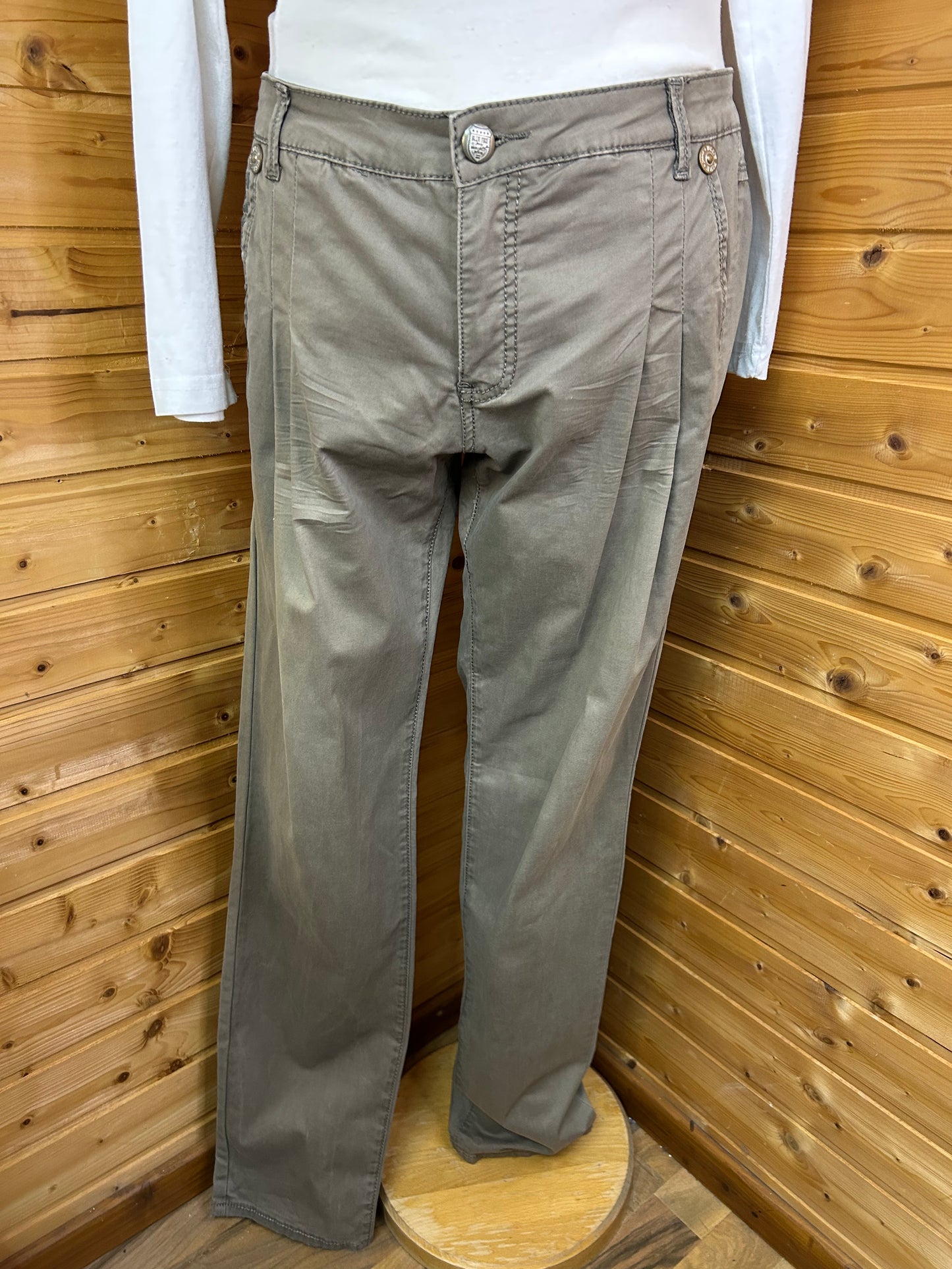 Coole Stoffhose mit Bundfalten Khaki / Braun - BLUE FIRE - Gr. M / 38