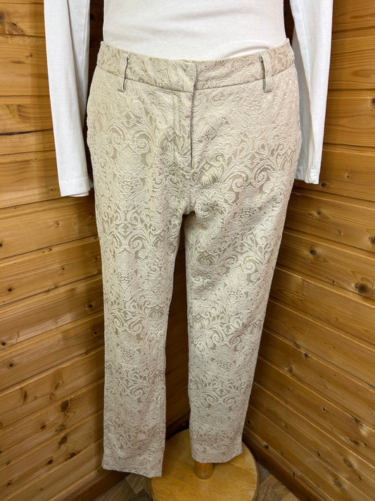 Elegante, cremefarbene Stoffhose mit floraler Jacquard-Struktur - encuentro casual - Gr. M / 38