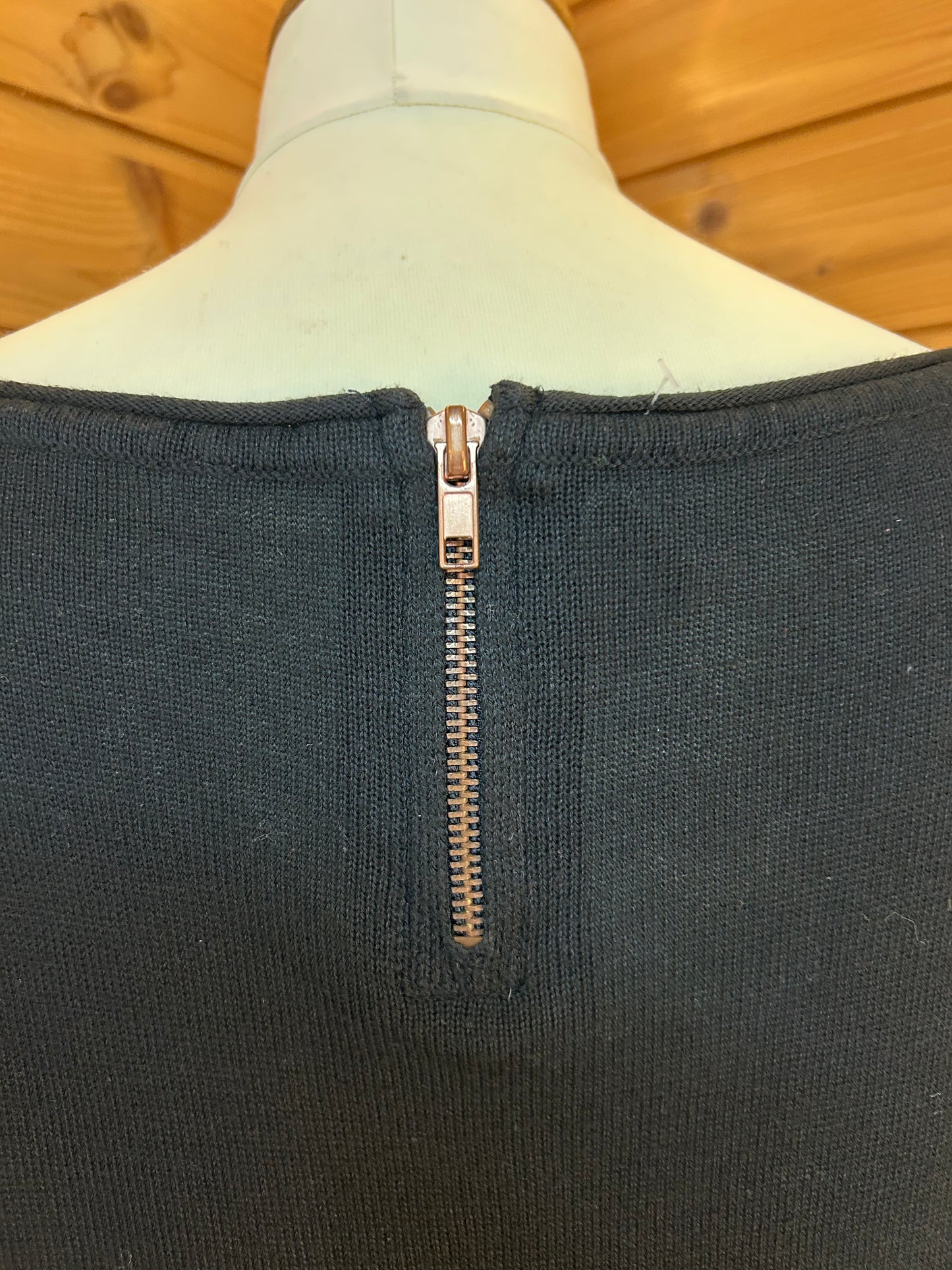 Basic schwarzes Strickkleid - Gr. L / 40