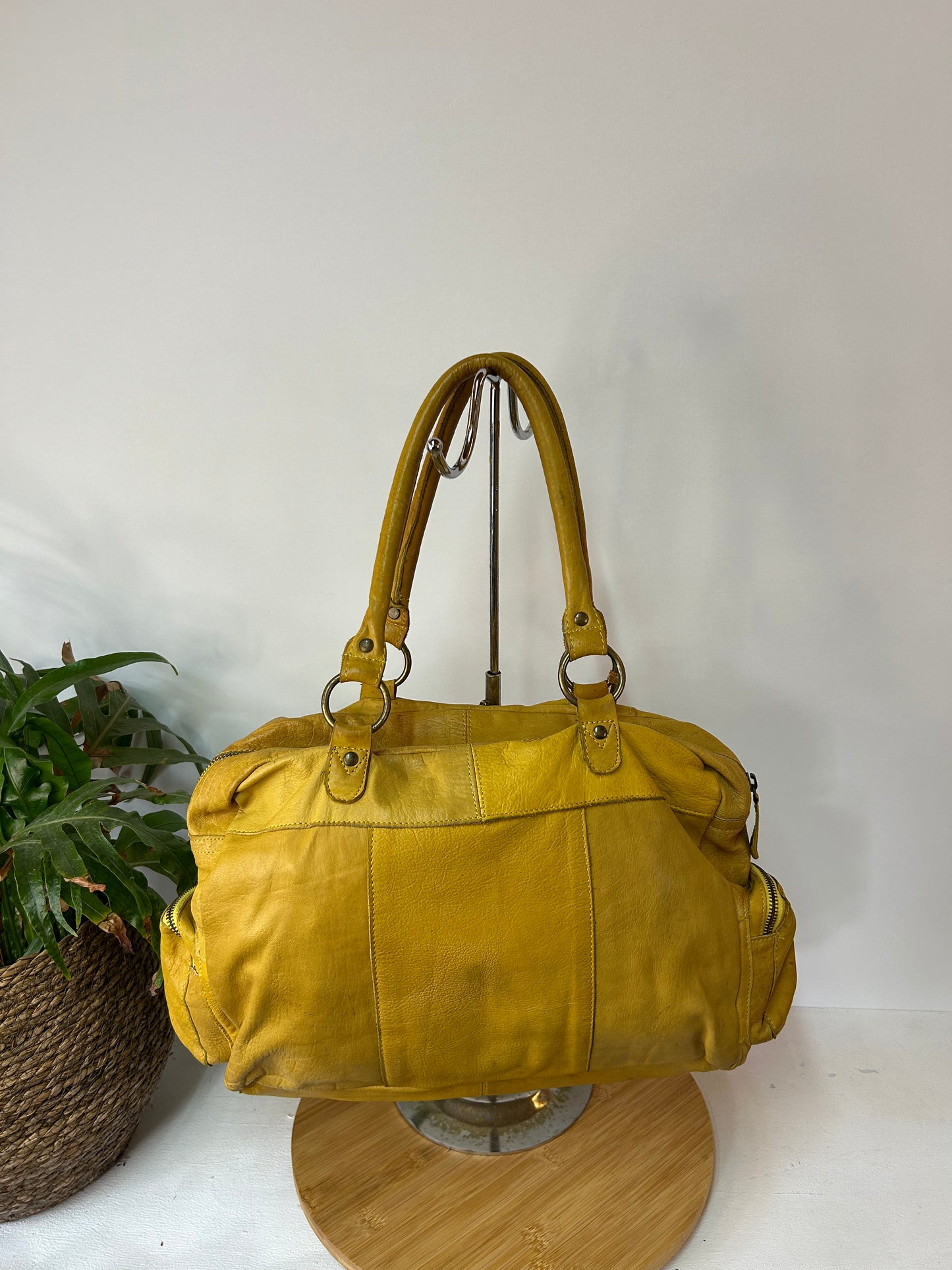 Tolle gelbe Echtleder Handtasche