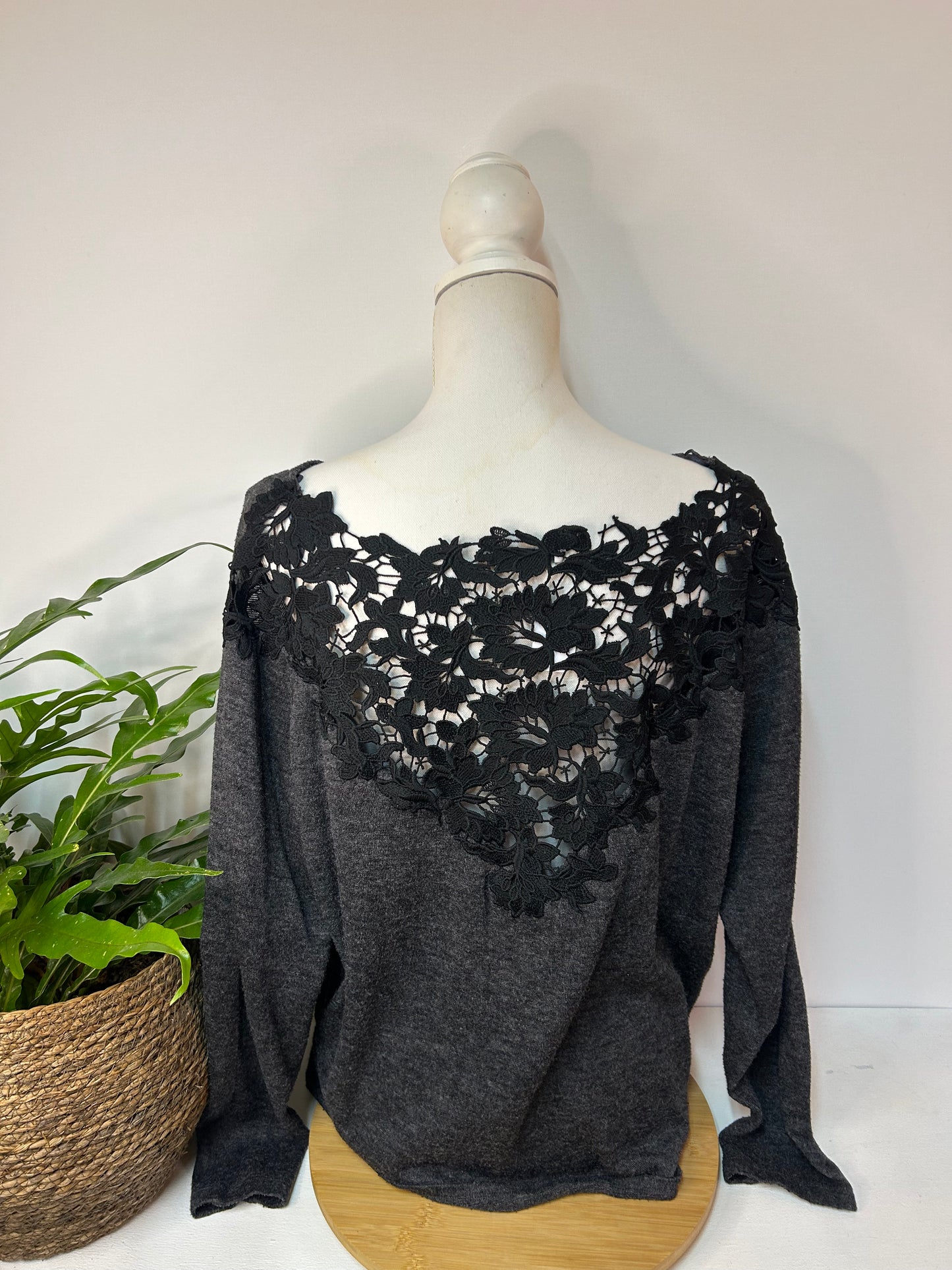 Süßes Spitzen Sweatshirt - edc - Gr. XL/42