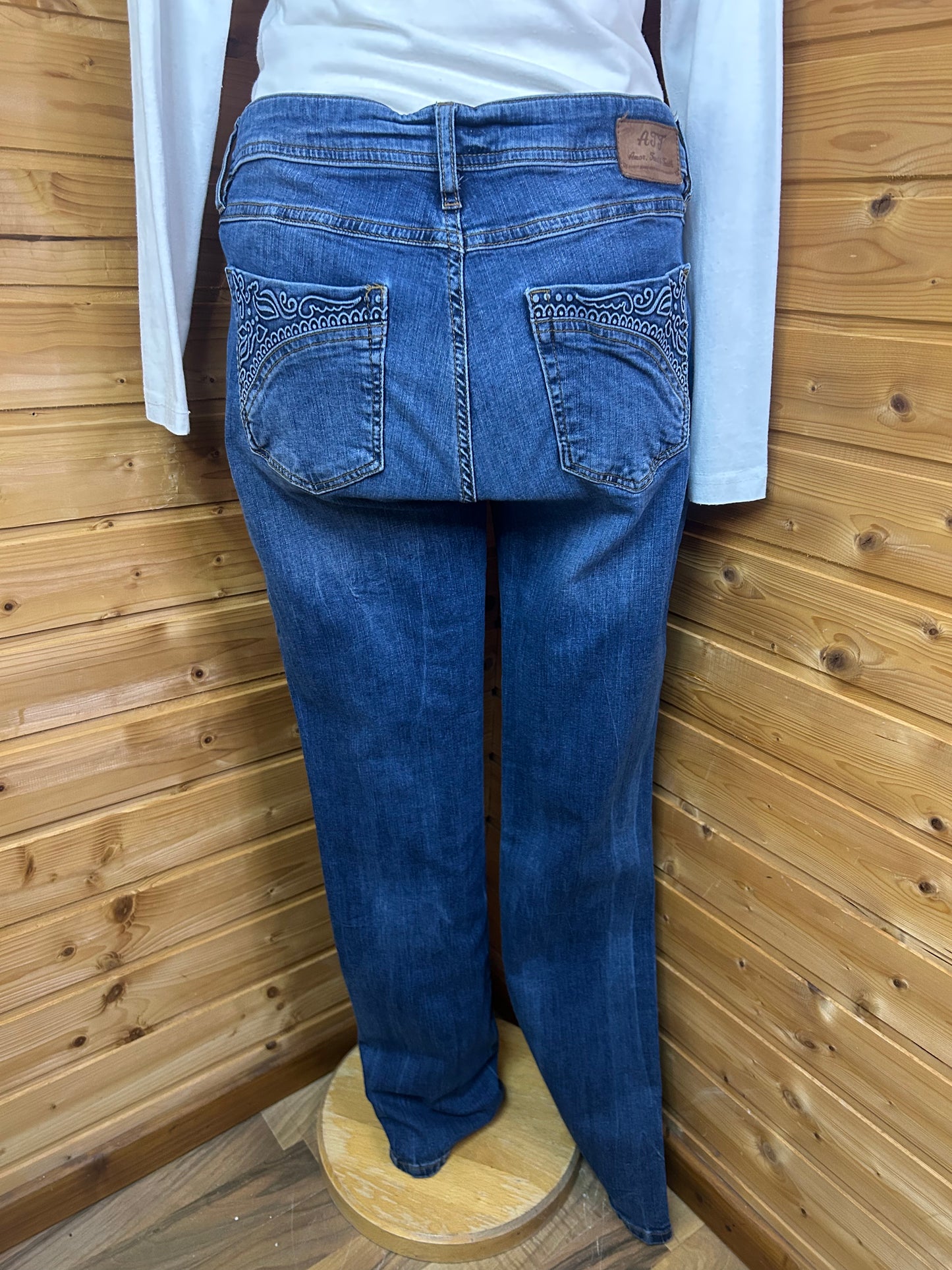 Coole Jeans mir Verzierungen - ATT - Gr. XL / 42