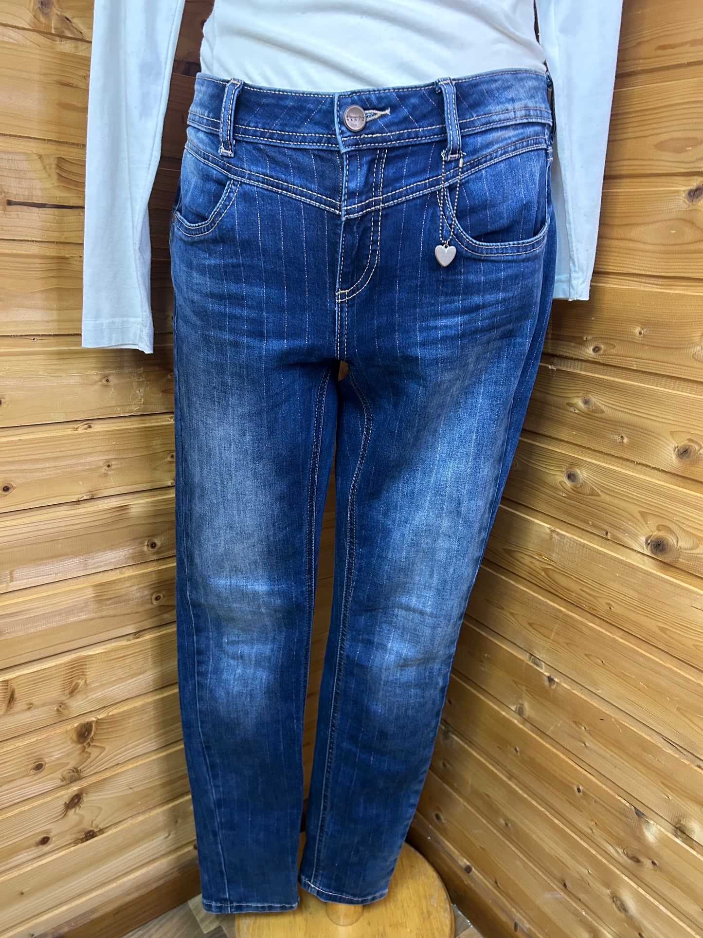 Jeans mit leichten Glitzer Streifen - Street One - Gr. XL / 42