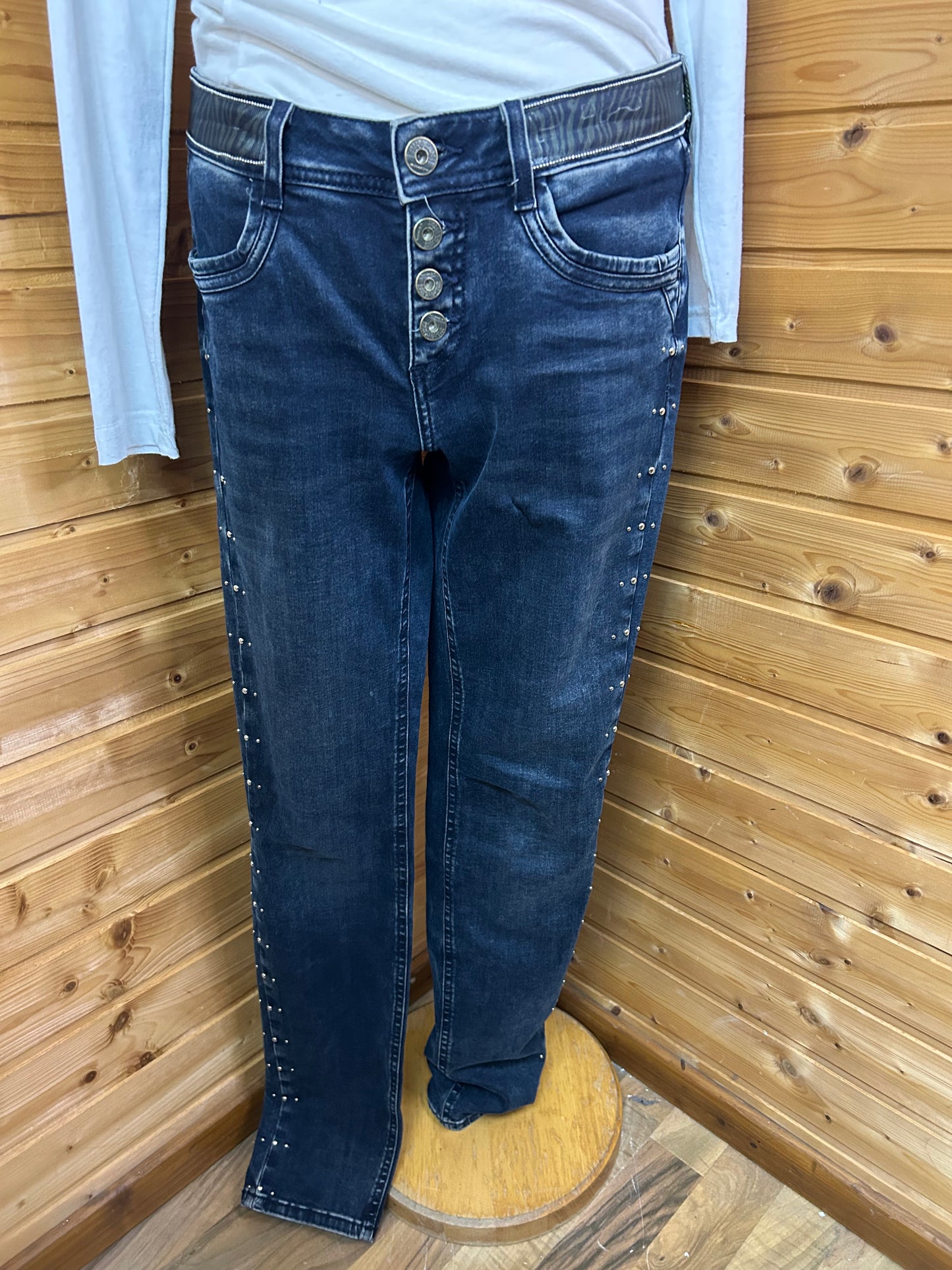 Jeans mit Nieten & Knopfleiste - Street One - Gr. M / 38