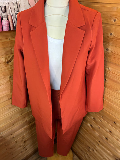 Schicker Hosenanzug - MISSGUIDED - Gr. S / 36