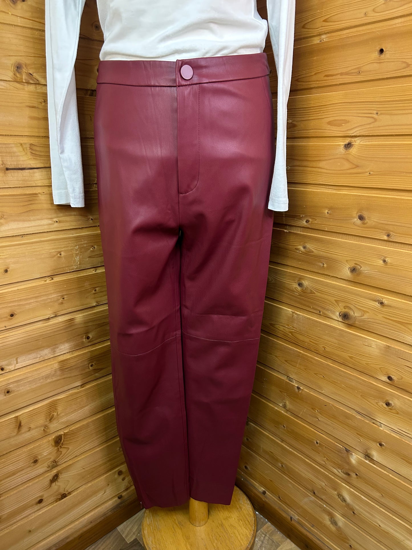Neue Lederimitat Stoffhose - Zara - Gr. M / L