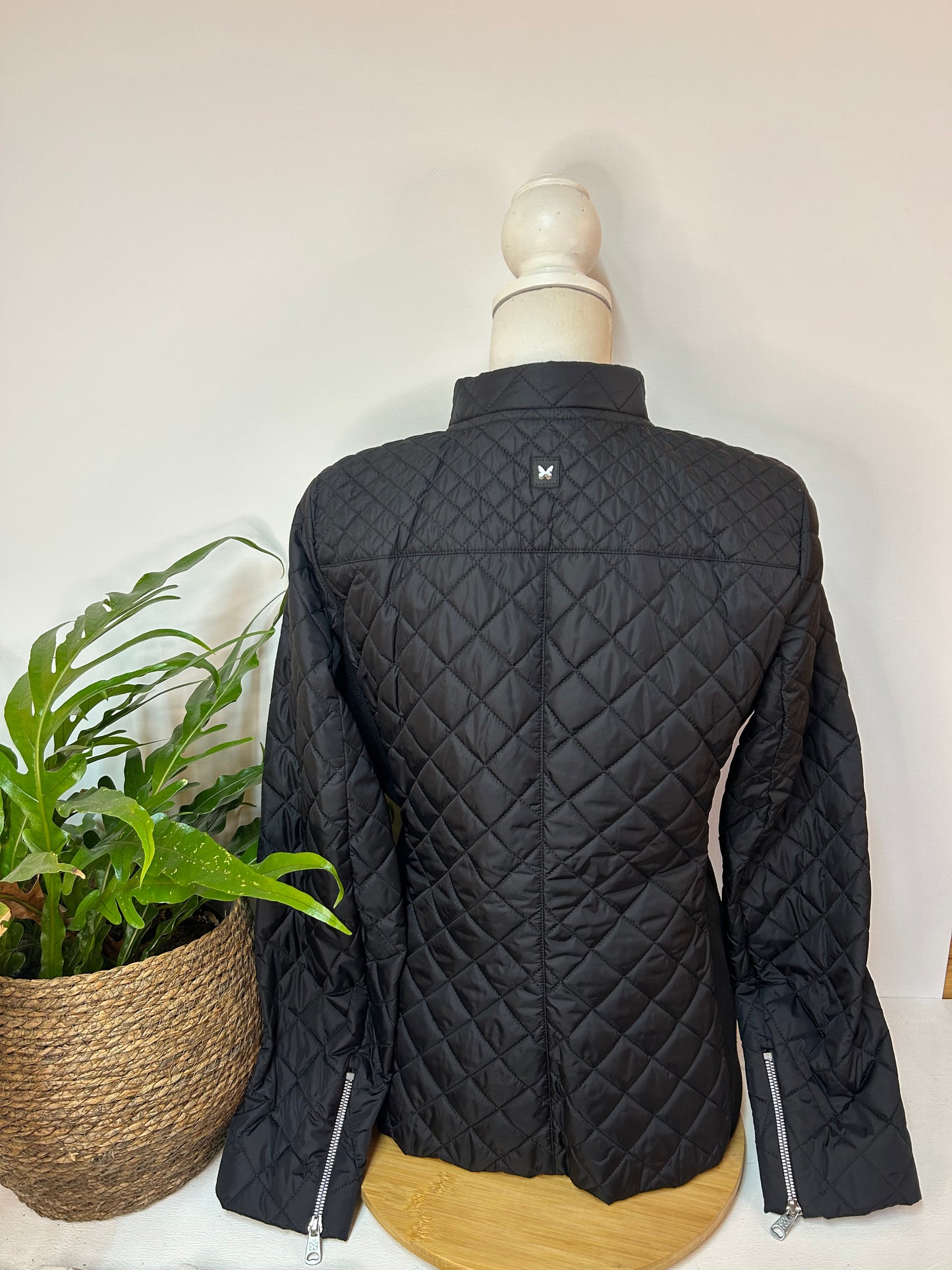 Schwarze hochwertige Steppjacke - Weekend / MaxMara - Gr. M / 38 - Designer