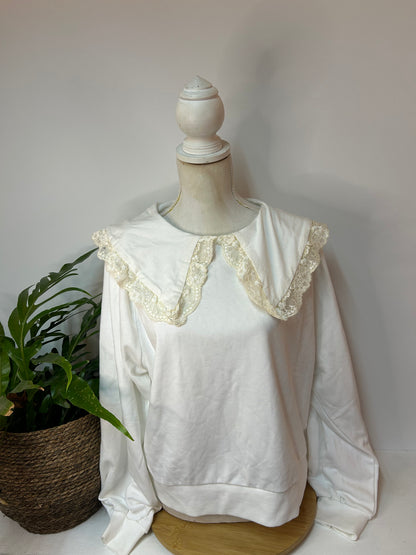 Cremeweißes Langarmshirt mit Spitzenkragen - Monki - Gr. L / 40