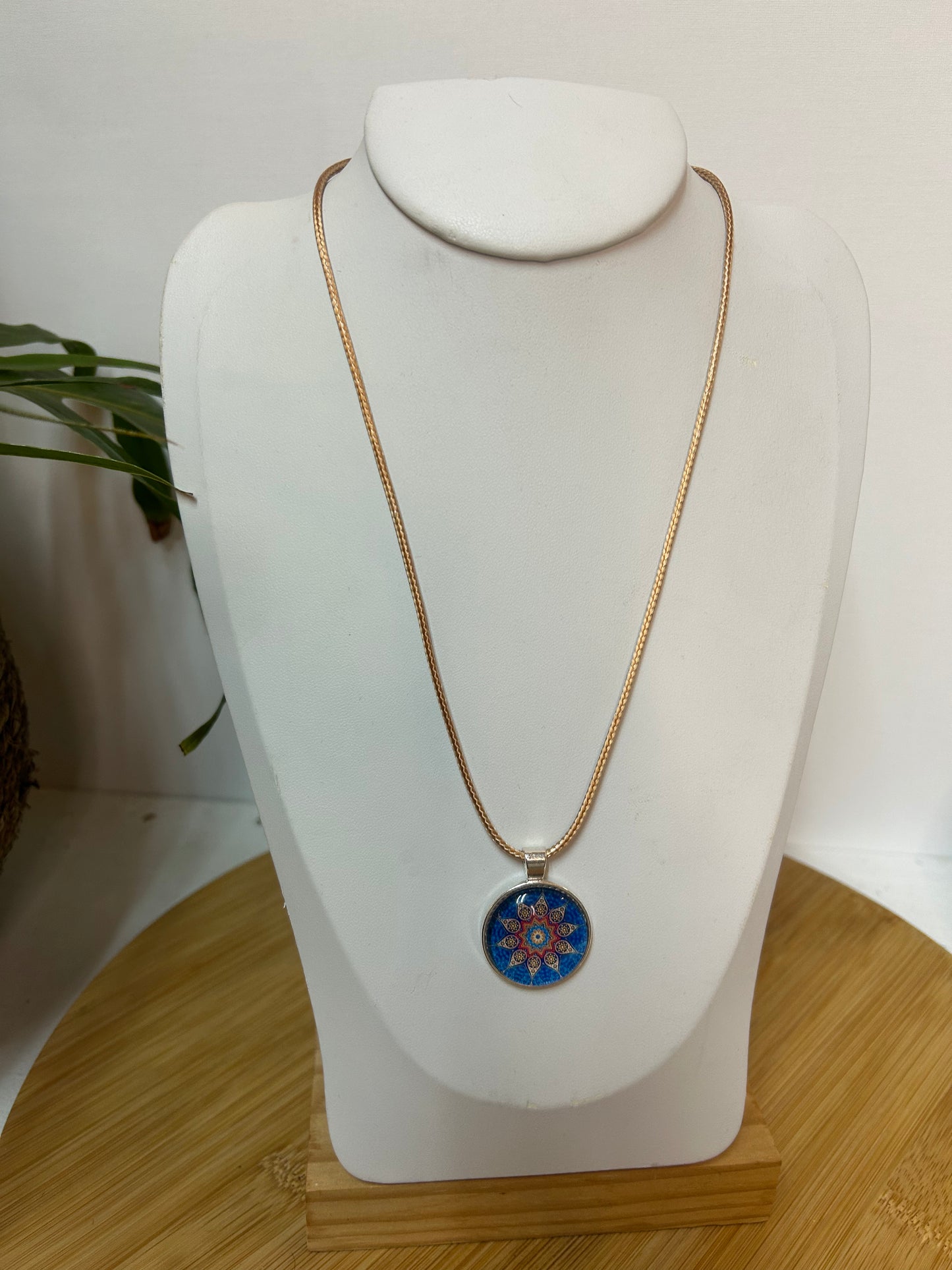 Cabochon Kette Mandala Rot,Blau & Beige Metallfassung - Schmuck - Handgemacht