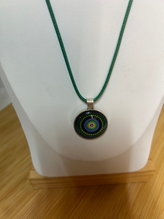 Cabochon Kette Mandala Grün & Türkis, Violett & Gelb Metallfassung - Schmuck - Handgemacht