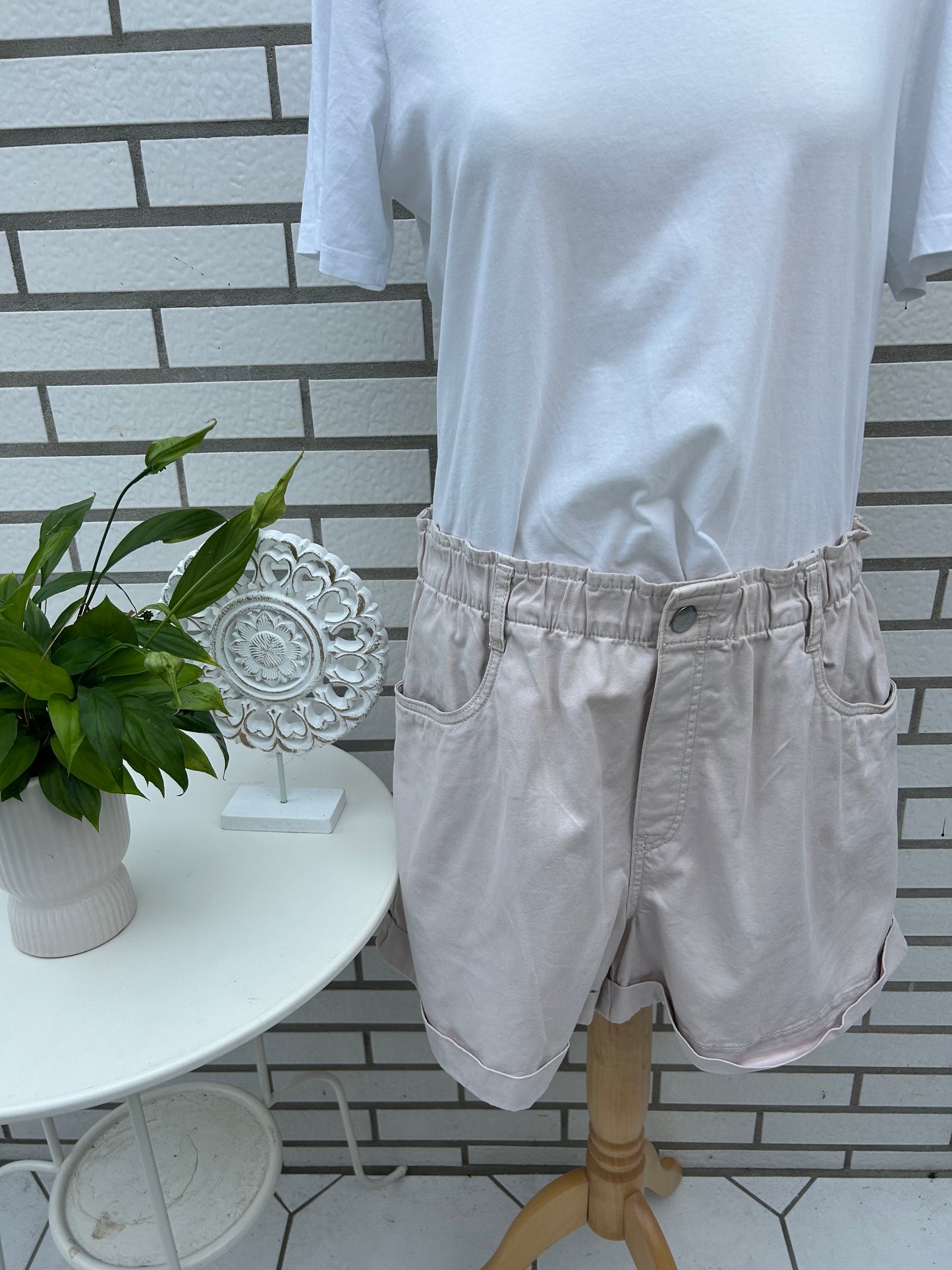 Denim shorts - H&amp;M - size XL