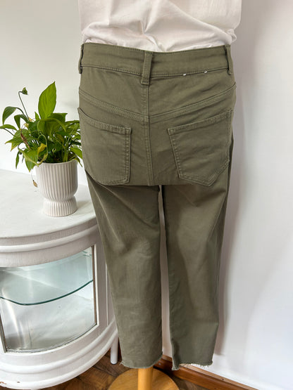 Khakifarbene Jeans mit leichten Fransen - C&A - Gr. S