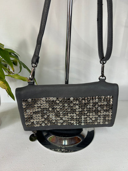 Handtasche mit Nieten - HALLHUBER