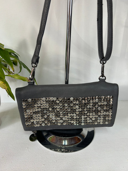 Handtasche mit Nieten - HALLHUBER