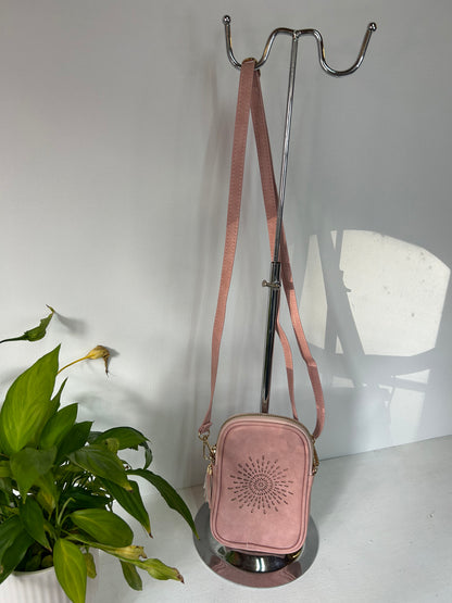 Süße Handytasche mit Quaste - APHISON